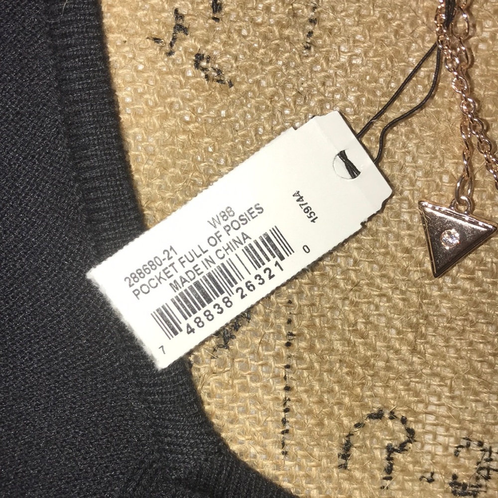 Guess pocket full of posies flower ball rhinestone pendant necklace new - Picture 6 of 9